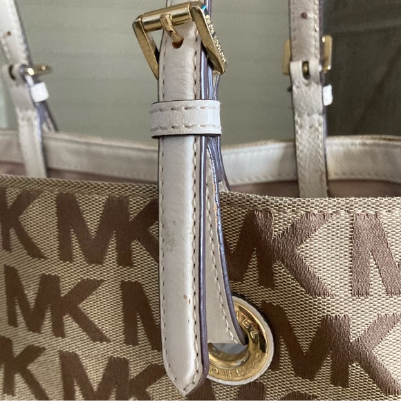 Michael Kors Brown Monogram Jet Set Jaquard Tote - Picture 6 of 13